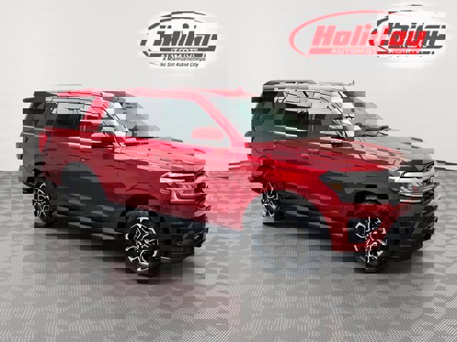 Certified 2022 Ford Expedition XLT image 1