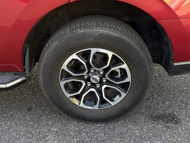 Certified 2022 Ford Expedition XLT image 12