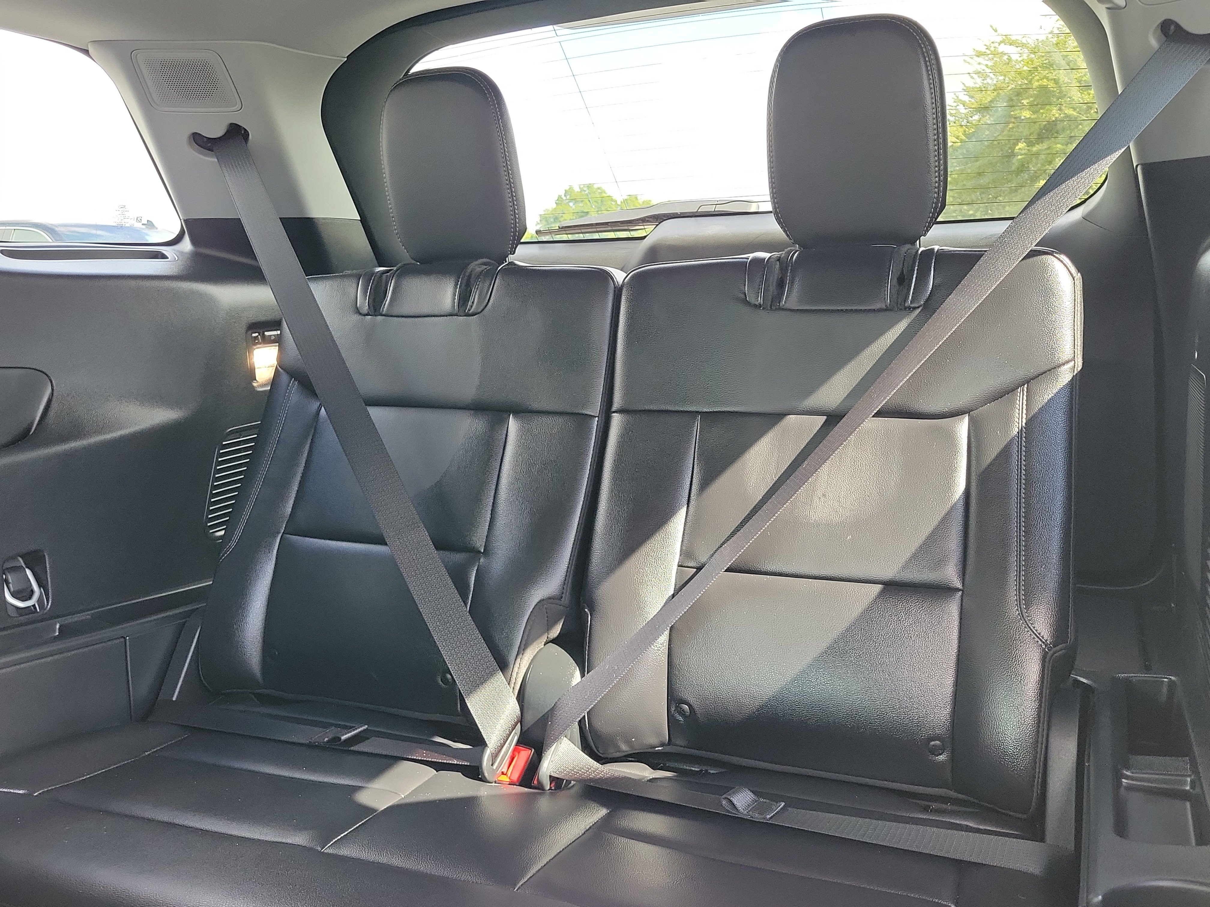 Certified 2023 Ford Explorer Limited w/ Limited Technology Package RWD image 12