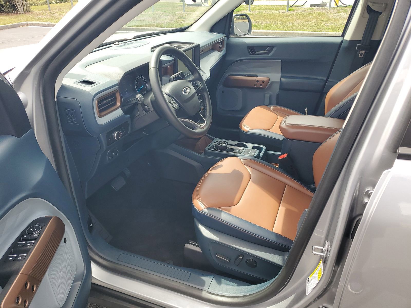 Certified 2024 Ford Maverick Lariat w/ 4K Tow Package AWD/4WD image 15