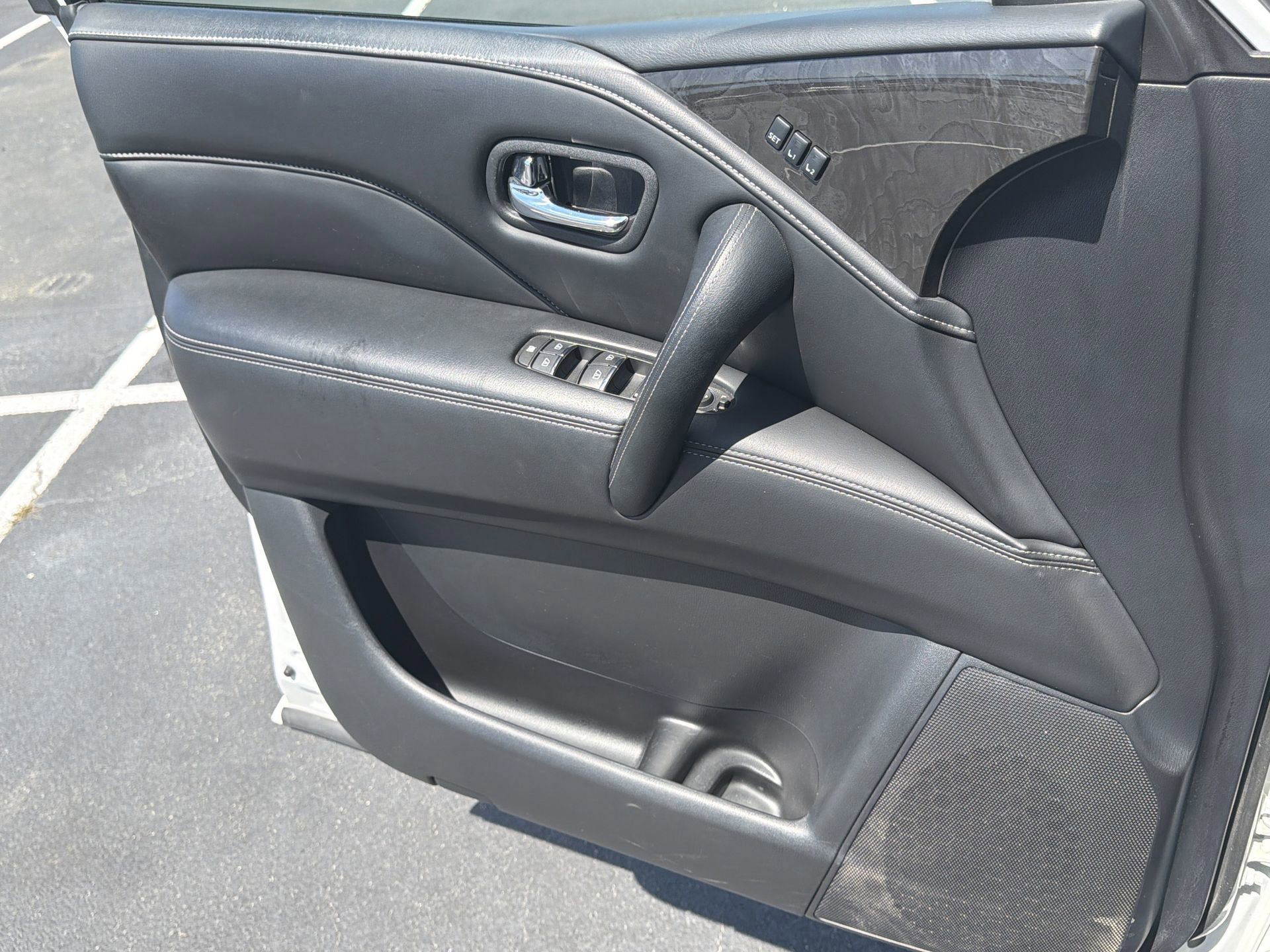 Used 2024 INFINITI QX80 Luxe AWD/4WD image 23