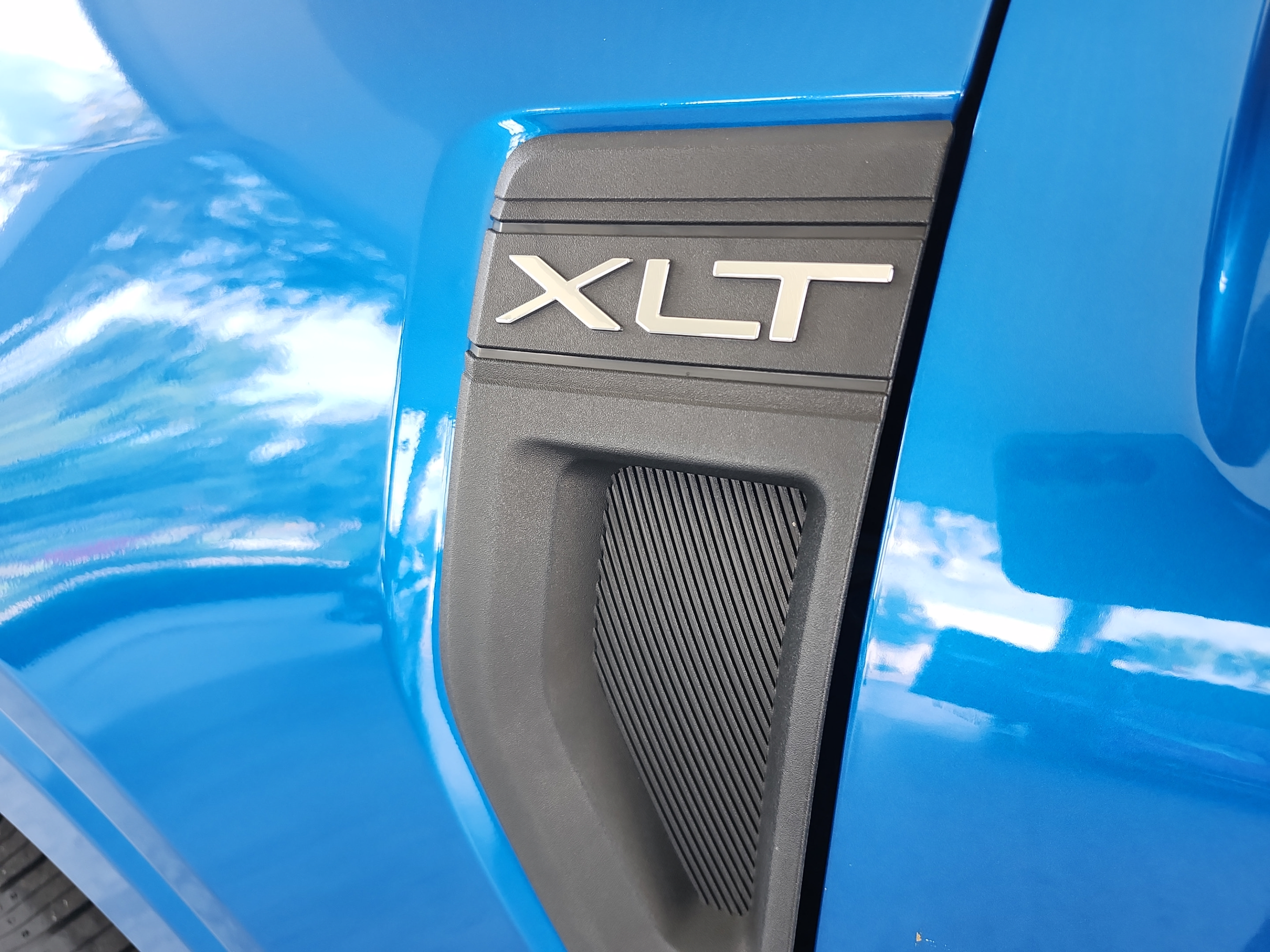 Certified 2022 Ford Maverick XLT w/ XLT Luxury Package FWD image 30