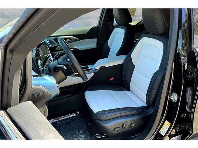 Used 2026 Chevrolet Equinox EV LT FWD image 23