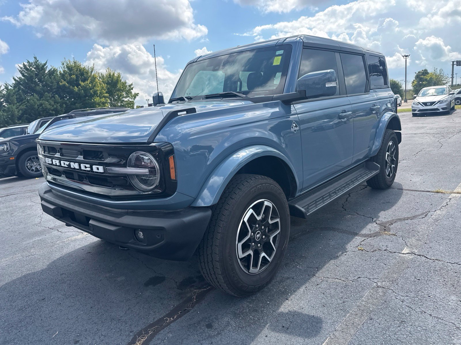 Certified 2025 Ford Bronco Outer Banks