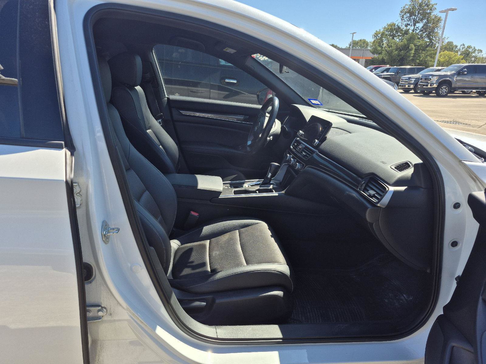 Used 2022 Honda Accord Sport image 9