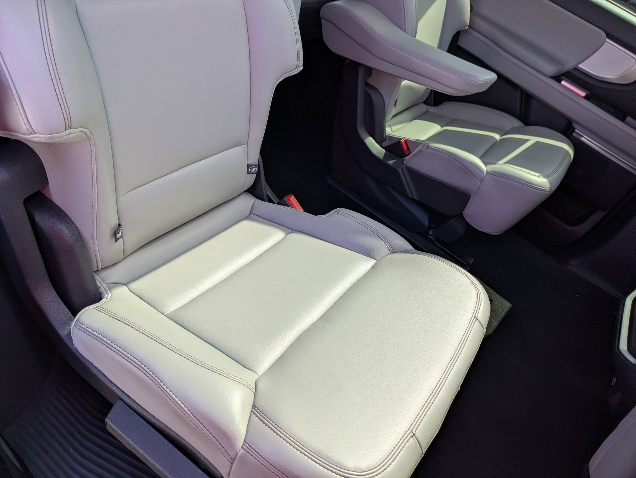Certified 2025 Ford Expedition Active RWD image 35