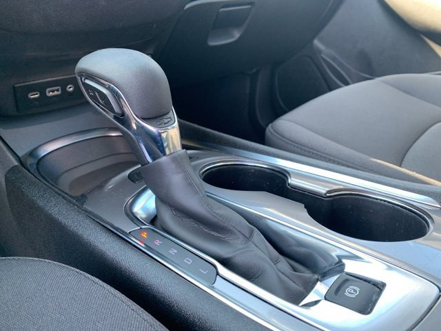 Used 2024 Chevrolet Malibu LT image 28