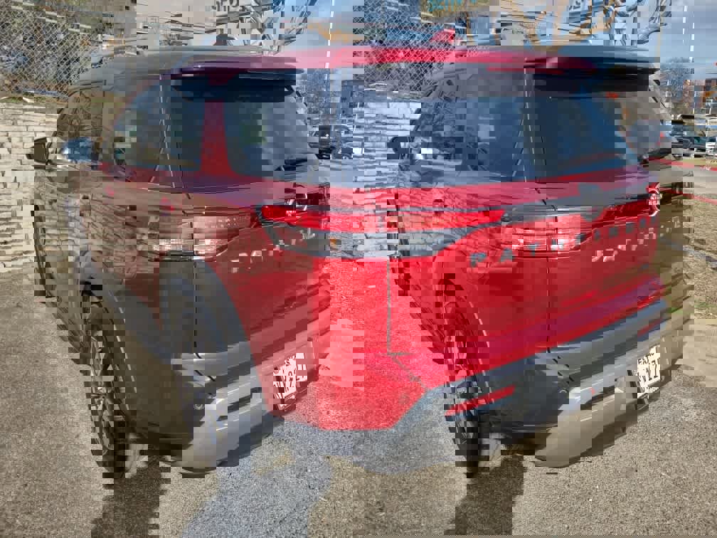 Used 2023 Nissan Pathfinder SL image 6