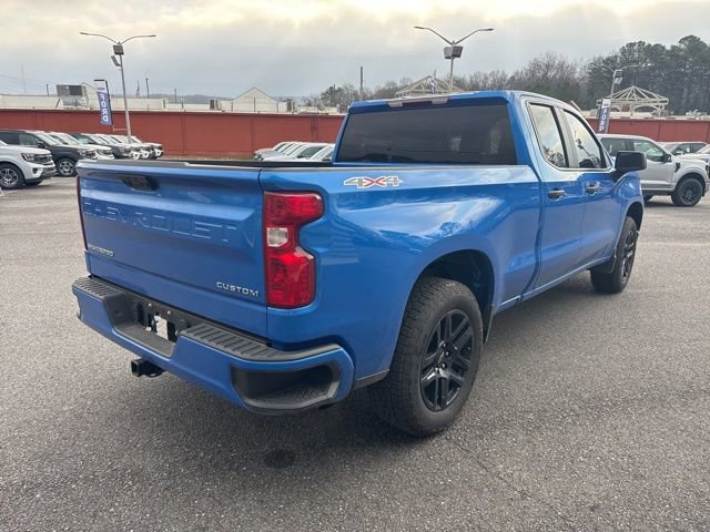 Used 2025 Chevrolet Silverado 1500 Custom w/ Turbomax Blackout Package image 5