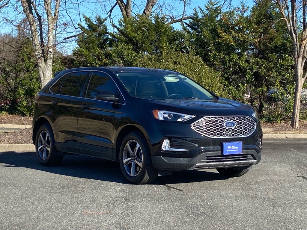 Certified 2024 Ford Edge SEL w/ Convenience Package image 2
