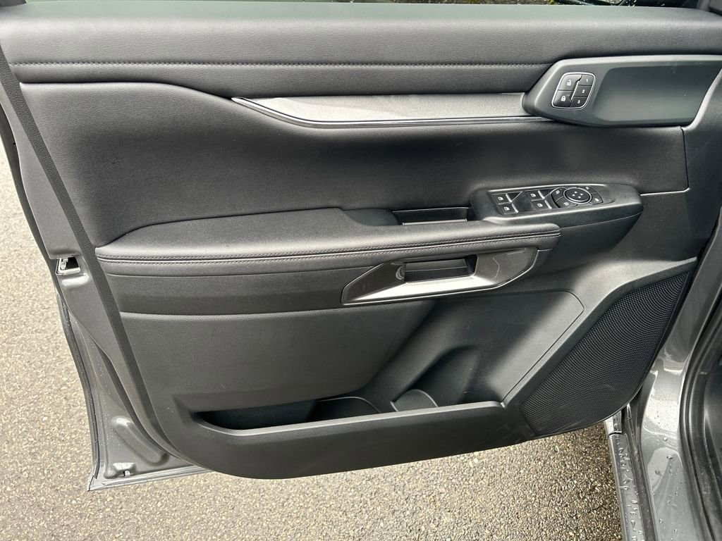 Certified 2025 Ford Ranger Lariat w/ FX4 Off-Road Package image 17