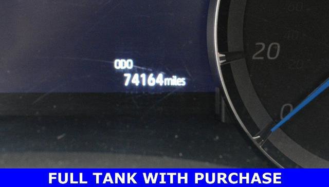 Used 2020 Toyota Highlander XLE AWD/4WD image 24
