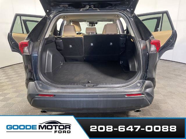 Used 2021 Toyota RAV4 XLE Premium AWD/4WD image 21