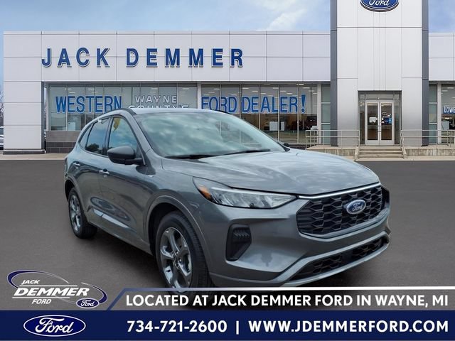 Certified 2024 Ford Escape ST-Line w/ Tech Pack #1 AWD/4WD image 1