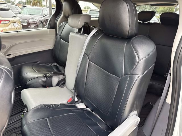 Used 2024 Toyota Sienna XLE image 16