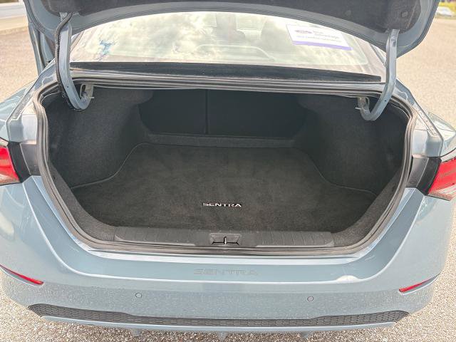 Used 2025 Nissan Sentra SV FWD image 33