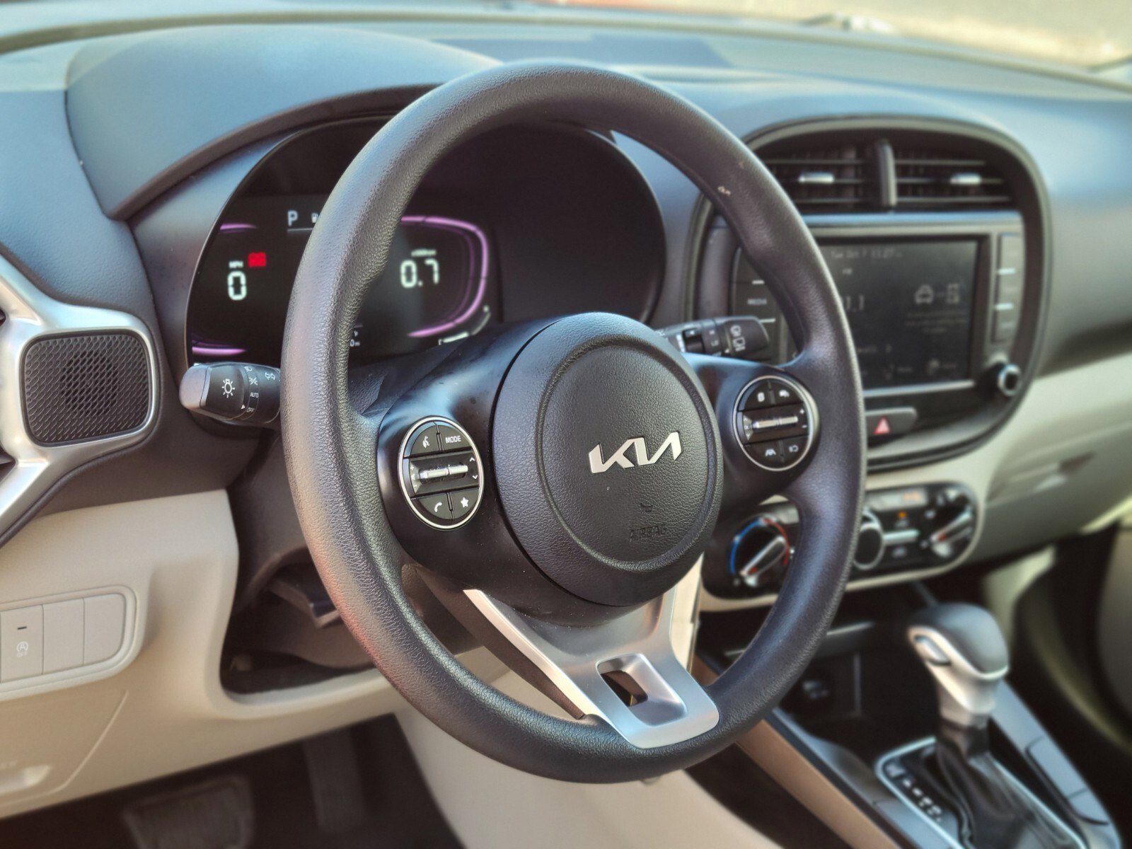 Used 2024 Kia Soul LX w/ Option Group 015 image 20