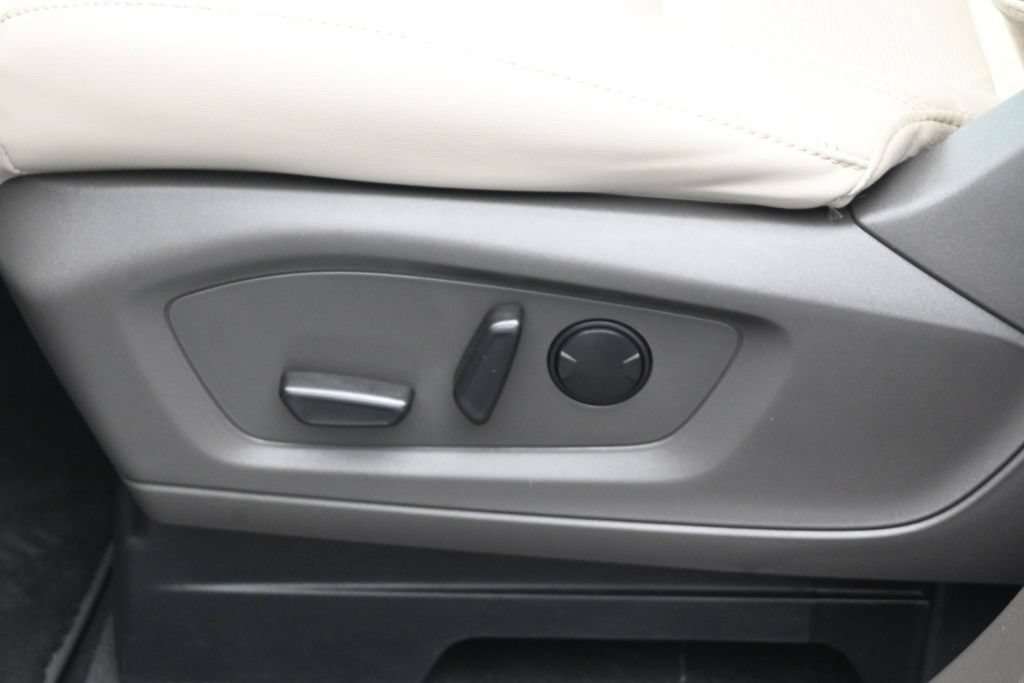 Certified 2023 Ford Explorer Platinum AWD/4WD image 10