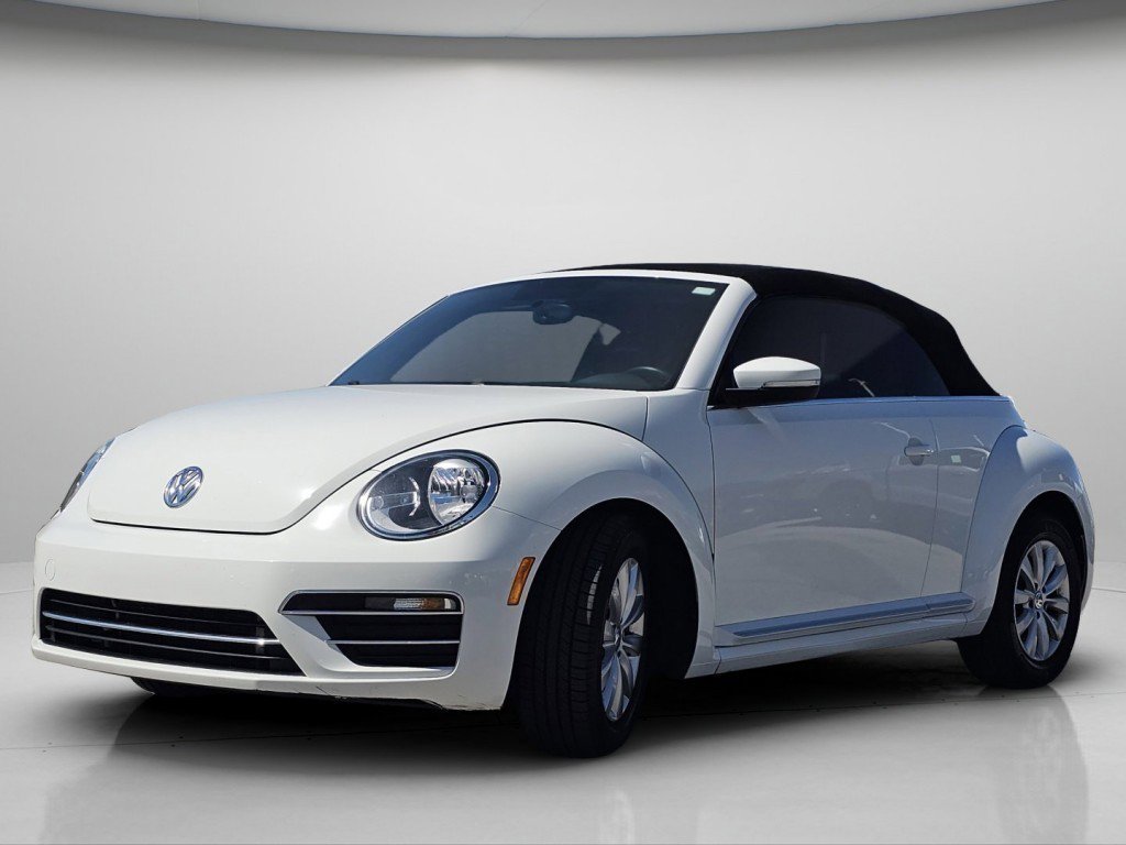 Used 2019 Volkswagen Beetle 2.0T S FWD image 17