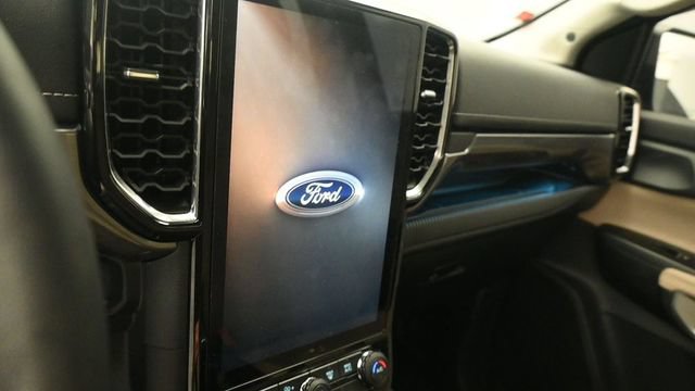 Certified 2025 Ford Ranger Lariat w/ FX4 Off-Road Package AWD/4WD image 16