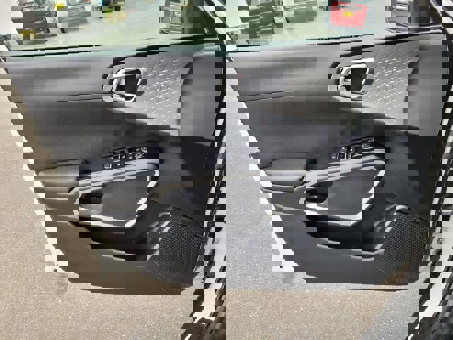 Used 2024 Kia Soul LX w/ Option Group 015 image 27