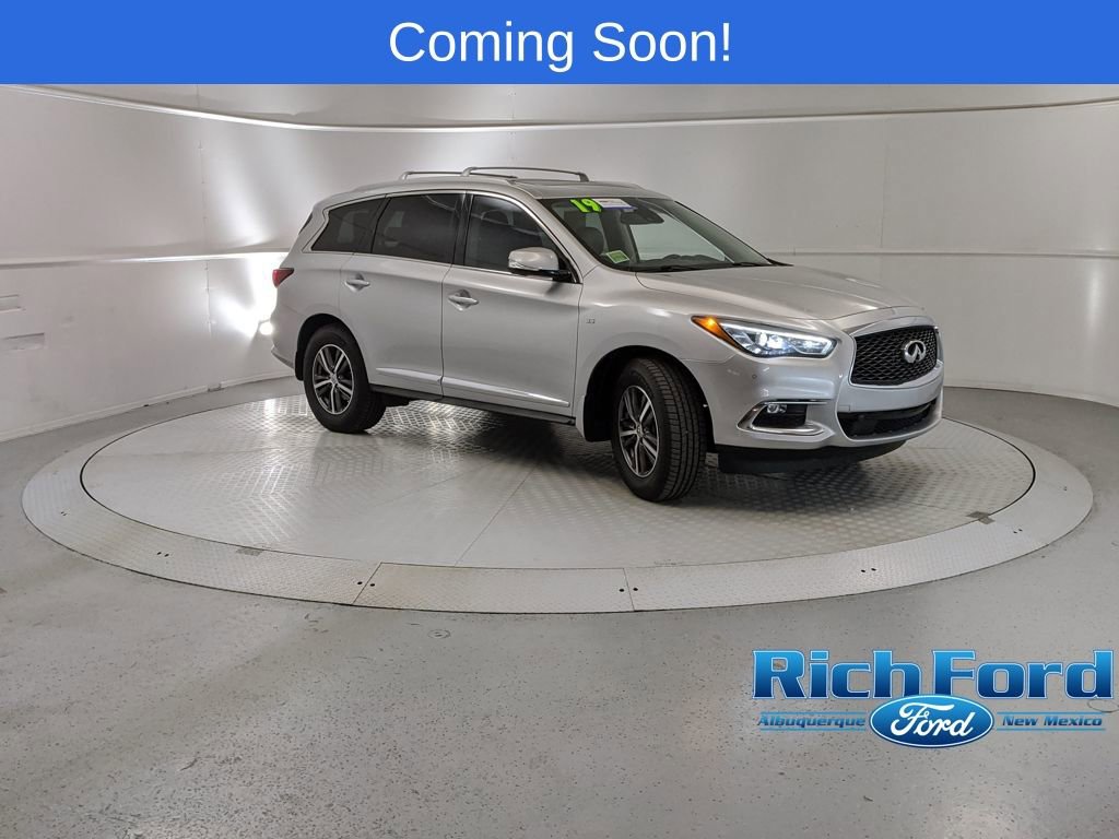 Used 2019 INFINITI QX60 Luxe w/ Essential Package