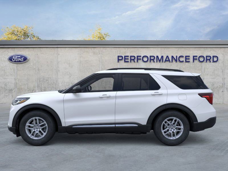 Certified 2025 Ford Explorer Active w/ Active Comfort Package RWD image 3