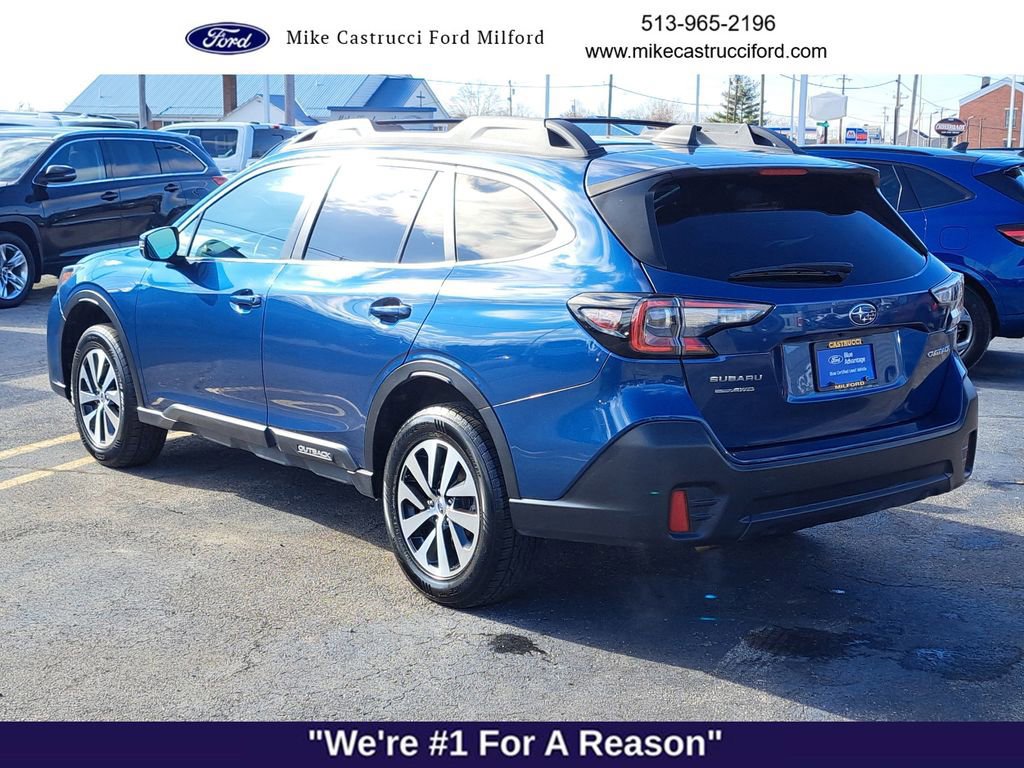 Used 2022 Subaru Outback Premium image 5