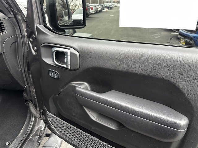 Used 2024 Jeep Wrangler Unlimited image 35