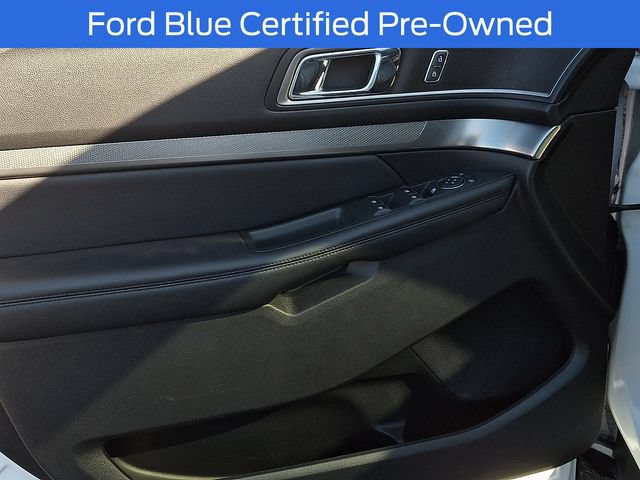 Certified 2018 Ford Explorer XLT w/ Equipment Group 202A AWD/4WD image 16