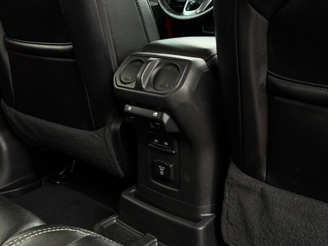 Used 2021 Jeep Wrangler Unlimited Sahara w/ Uconnect 4C Nav & Sound Group AWD/4WD image 21