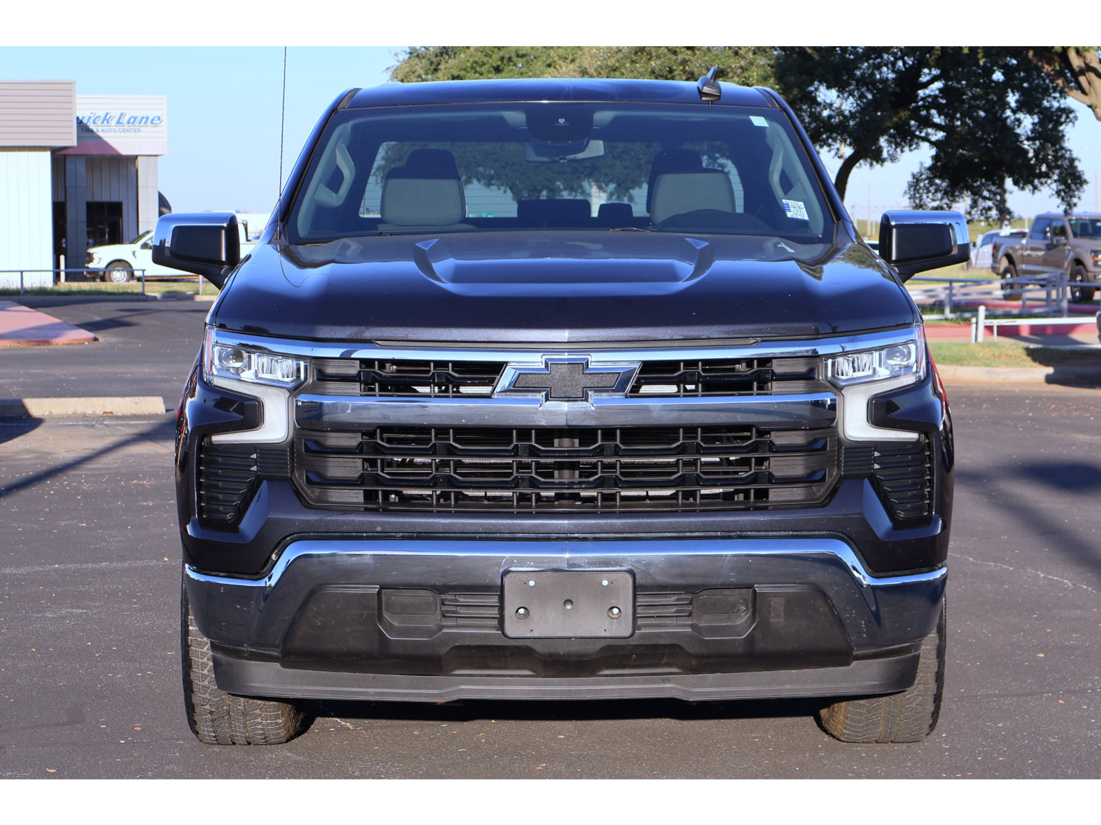 Used 2024 Chevrolet Silverado 1500 LT RWD image 10
