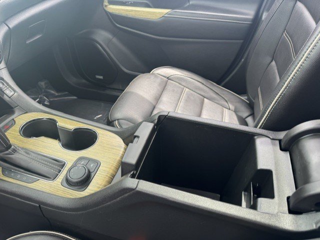 Used 2018 GMC Acadia Denali w/ Technology Package AWD/4WD image 24
