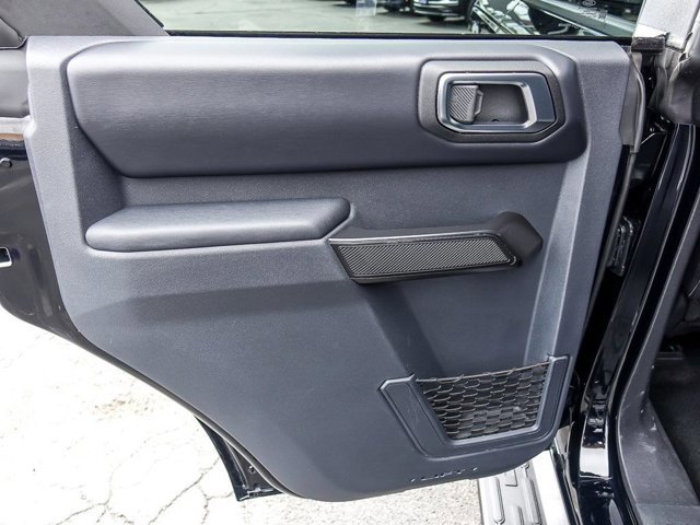 Certified 2025 Ford Bronco Outer Banks AWD/4WD image 27
