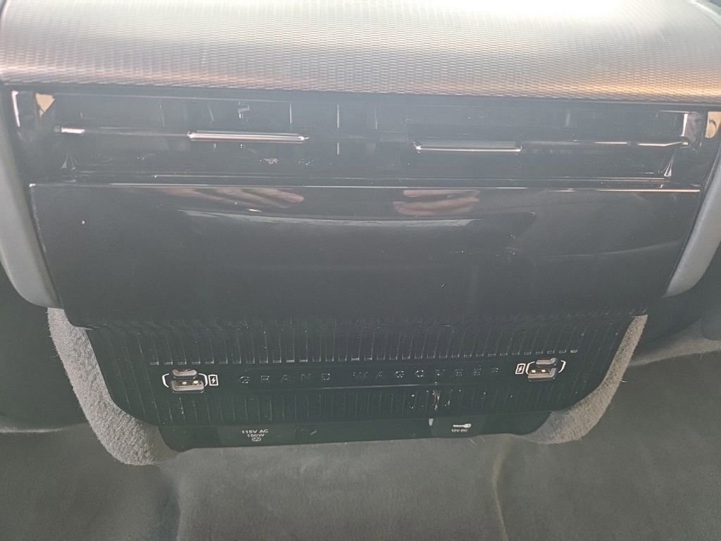 Used 2022 Jeep Grand Wagoneer Series III w/ Rear Seat Video Group 1 image 41