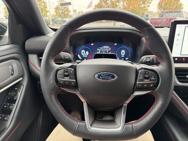 Certified 2025 Ford Explorer ST-Line image 44
