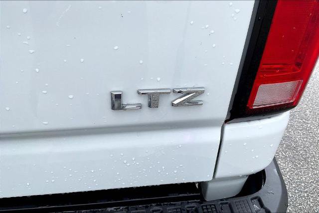 Used 2026 Chevrolet Silverado 2500 LTZ w/ LTZ Convenience Package AWD/4WD image 25