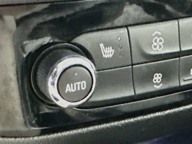 Used 2023 Buick Enclave Essence w/ Experience Buick Package AWD/4WD image 27