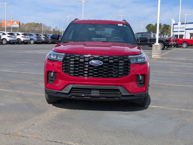 Certified 2025 Ford Explorer ST-Line image 9