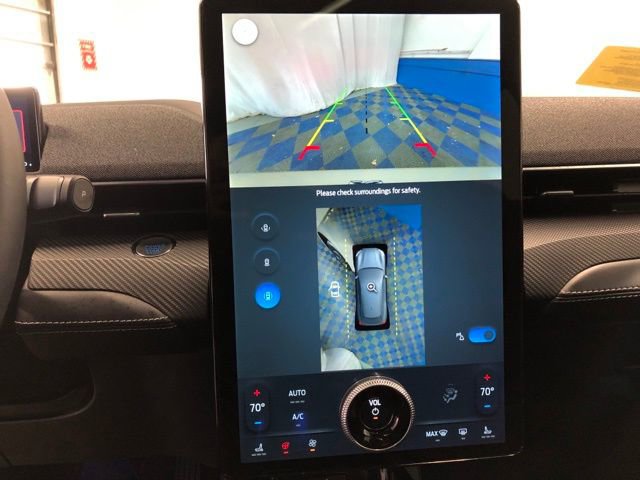 Certified 2025 Ford Mustang Mach-E Premium image 18