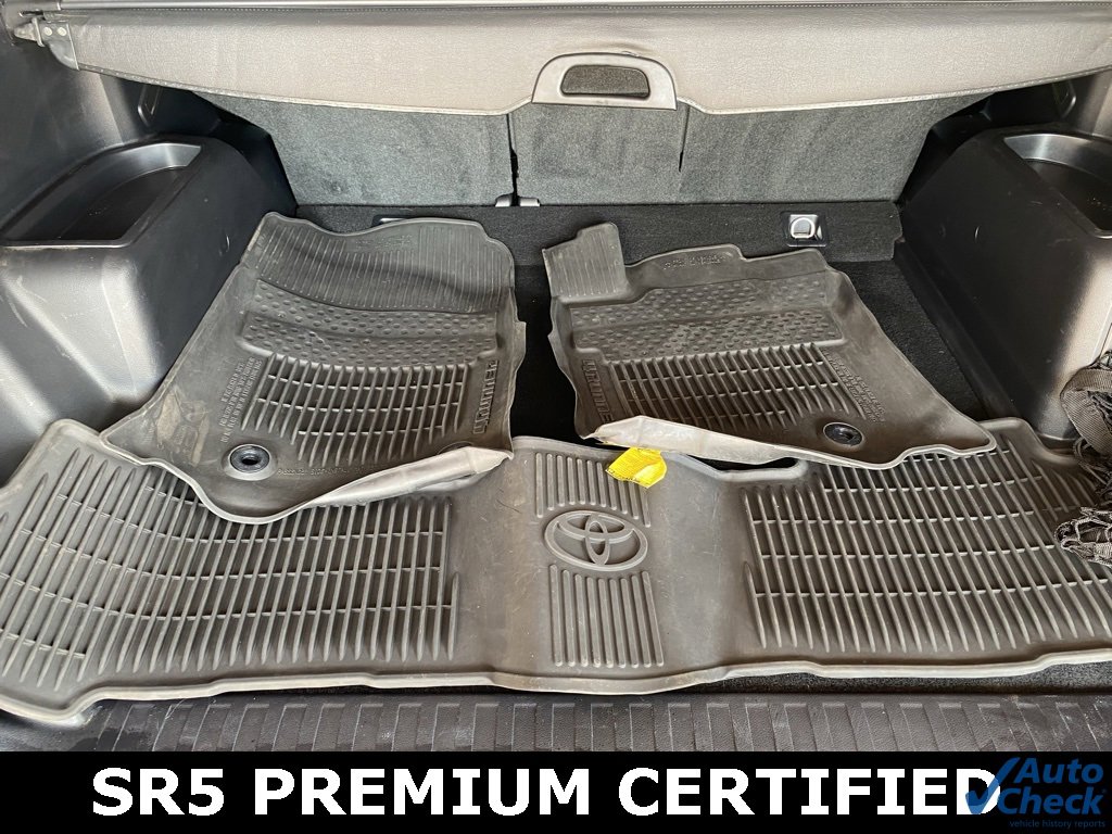 Used 2022 Toyota 4Runner SR5 Premium image 16