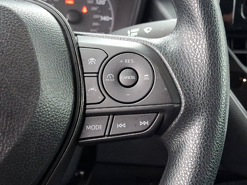 Used 2025 Toyota Corolla LE w/ Convenience Package FWD image 20