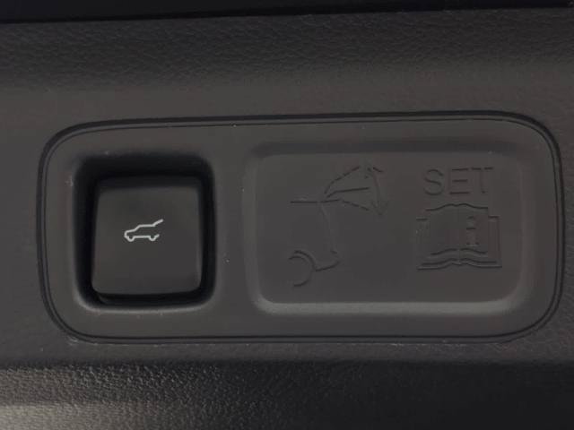 Certified 2024 Ford Expedition XLT AWD/4WD image 6