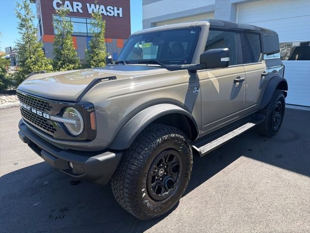 Certified 2025 Ford Bronco Outer Banks w/ Sasquatch Package AWD/4WD image 2