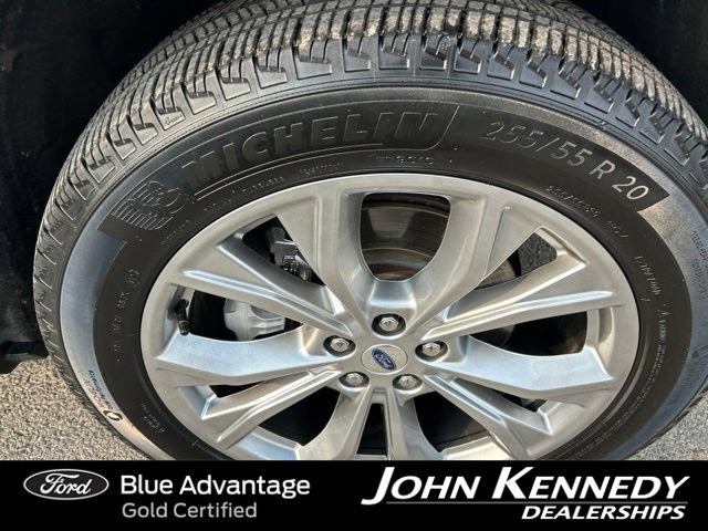 Certified 2023 Ford Explorer XLT w/ Equipment Group 202A AWD/4WD image 6