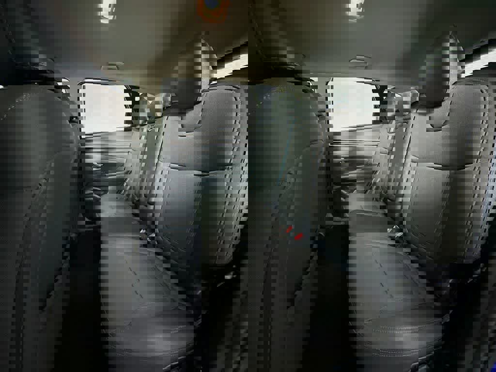 Used 2023 Hyundai Tucson SE image 16