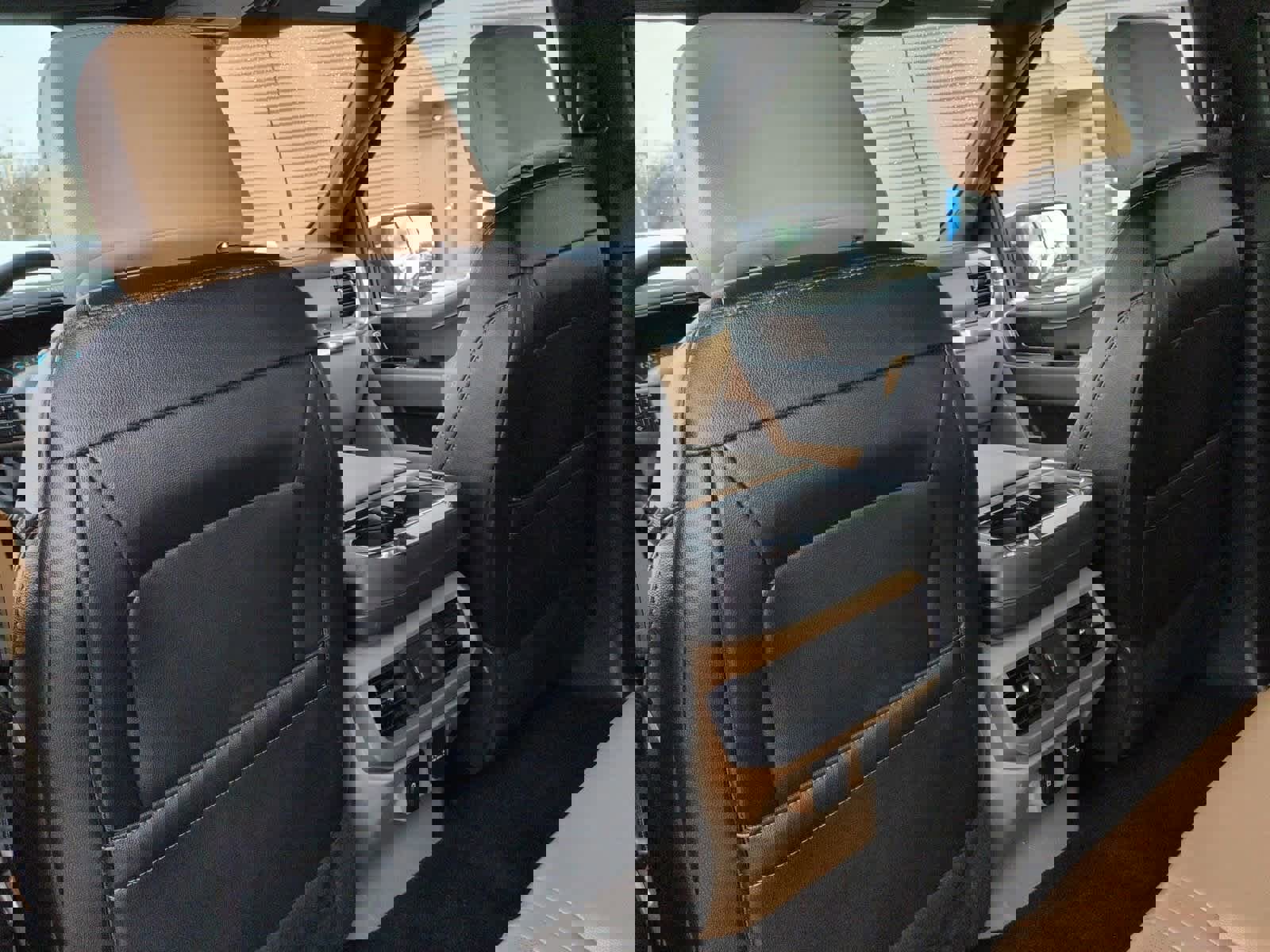 Certified 2022 Ford F150 Lariat image 19