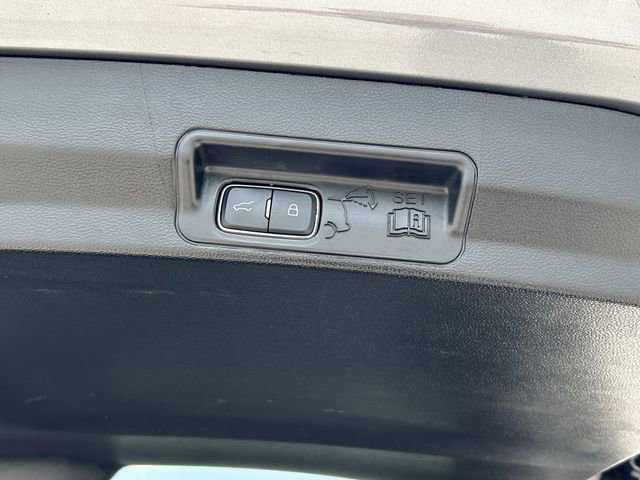 Certified 2022 Ford Explorer XLT image 31