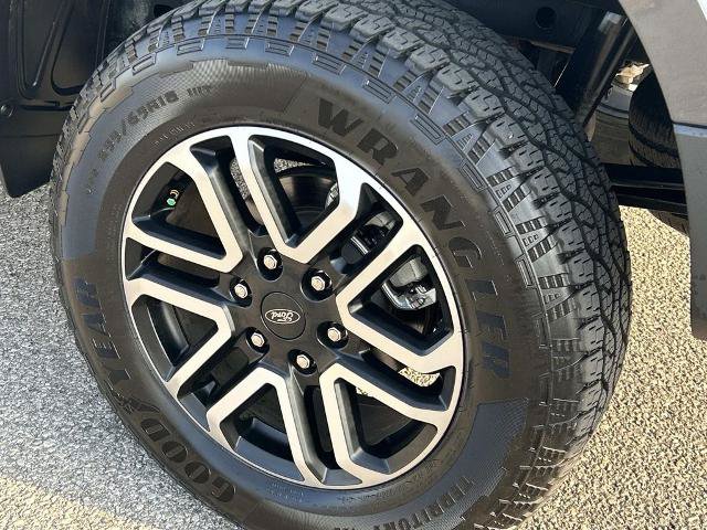 Certified 2024 Ford Ranger Lariat w/ Trailer Tow Package AWD/4WD image 13