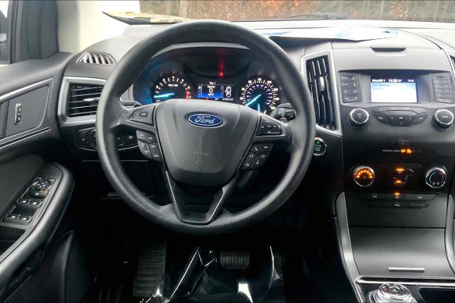 Certified 2019 Ford Edge SE image 5
